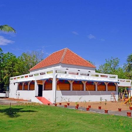 Thappa Garden Hotel Karaikudi ภายนอก รูปภาพ