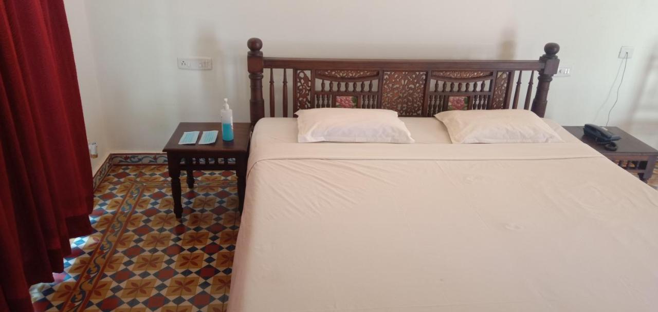 Thappa Garden Hotel Karaikudi ภายนอก รูปภาพ