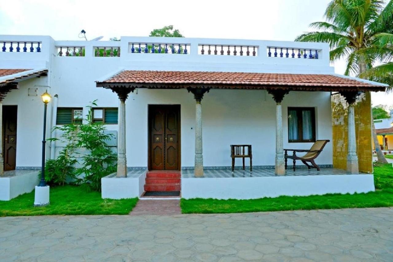 Thappa Garden Hotel Karaikudi ภายนอก รูปภาพ